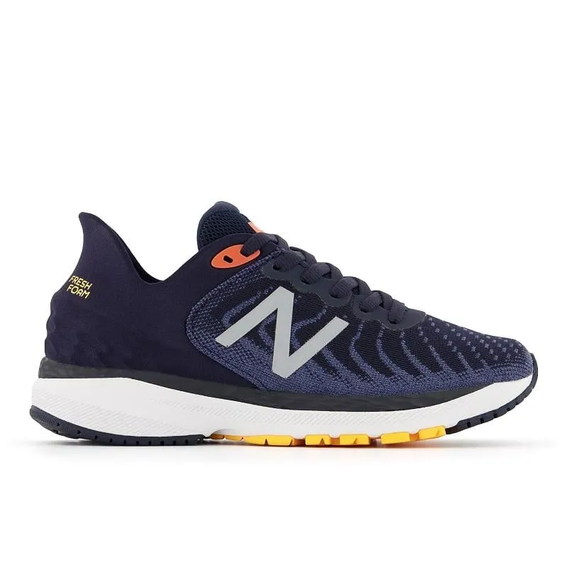 Boys/Girls New Balance 860v11