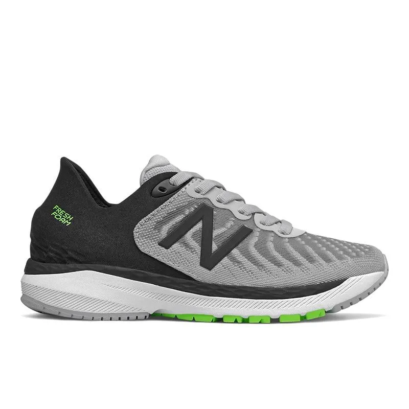 Boys/Girls New Balance 860v11