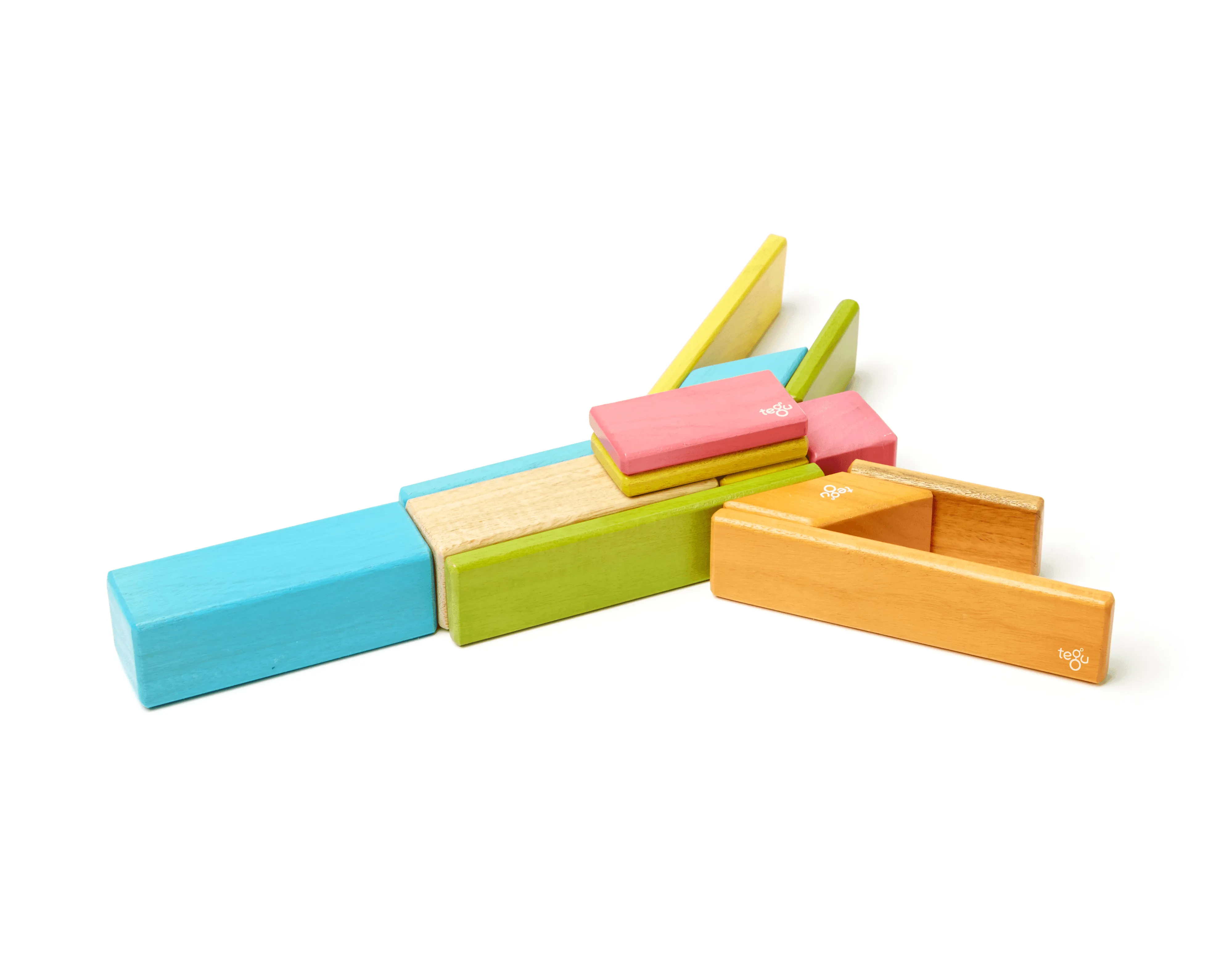 Magnetic Wooden Blocks - 14 Pieces